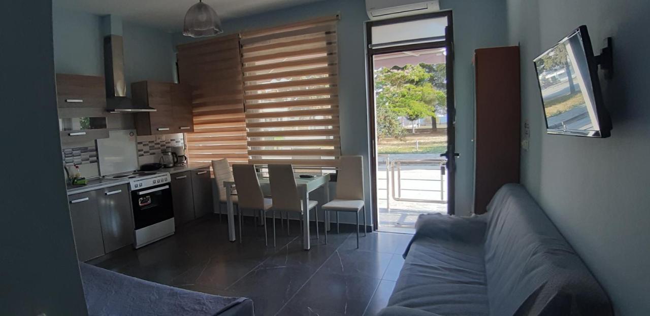 Soula'S Sunshine Apartments 内亚卡瓦里 外观 照片